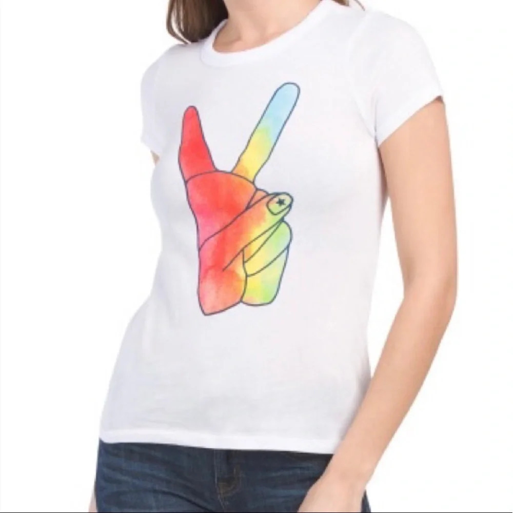 NWT CHASER PEACE GRAPHIC TEE